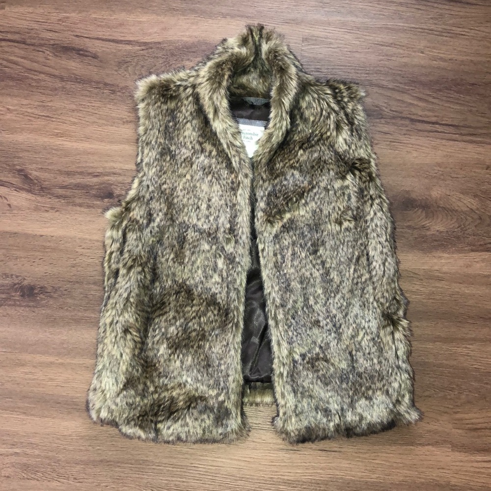 Abercrombie & Fitch Fur Vest